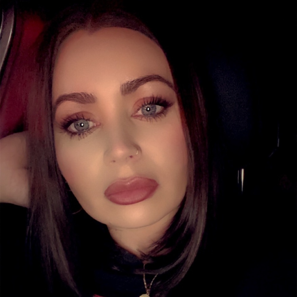 Meet your Posher, Christina